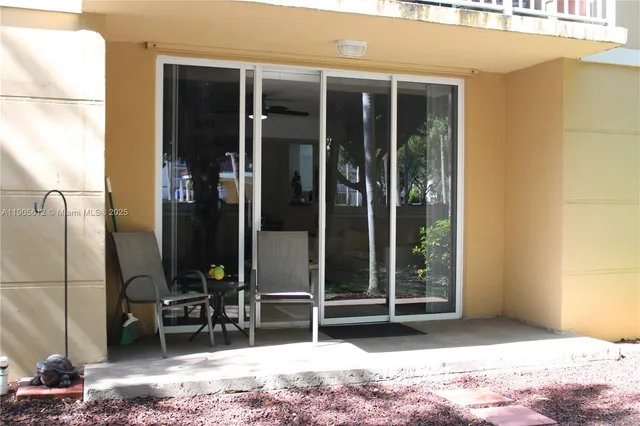 $2,800 | 519 East Sheridan Street, Unit 1082, Dania Beach, FL 33004