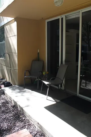 $2,800 | 519 East Sheridan Street, Unit 1082, Dania Beach, FL 33004