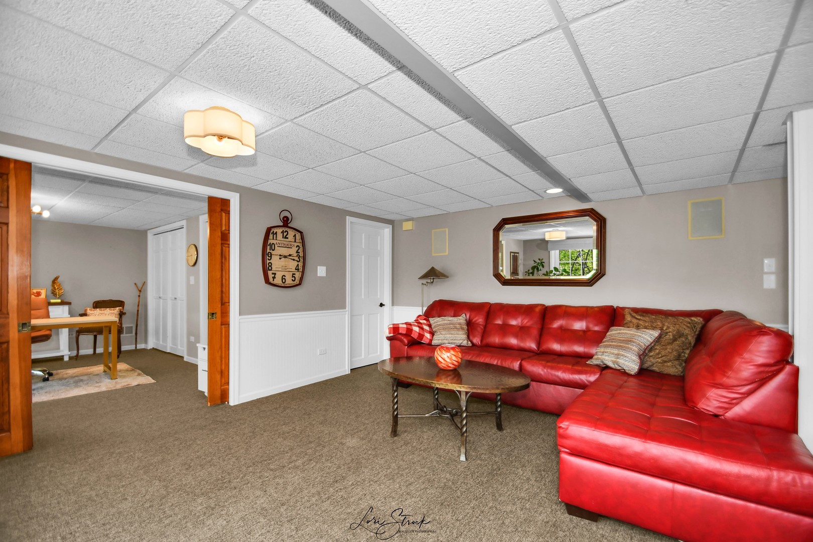 14406 Lake Ridge Road Orland Park, IL 60462 - Photo 28 of 35 a living room with furniture and a air conditioner vent