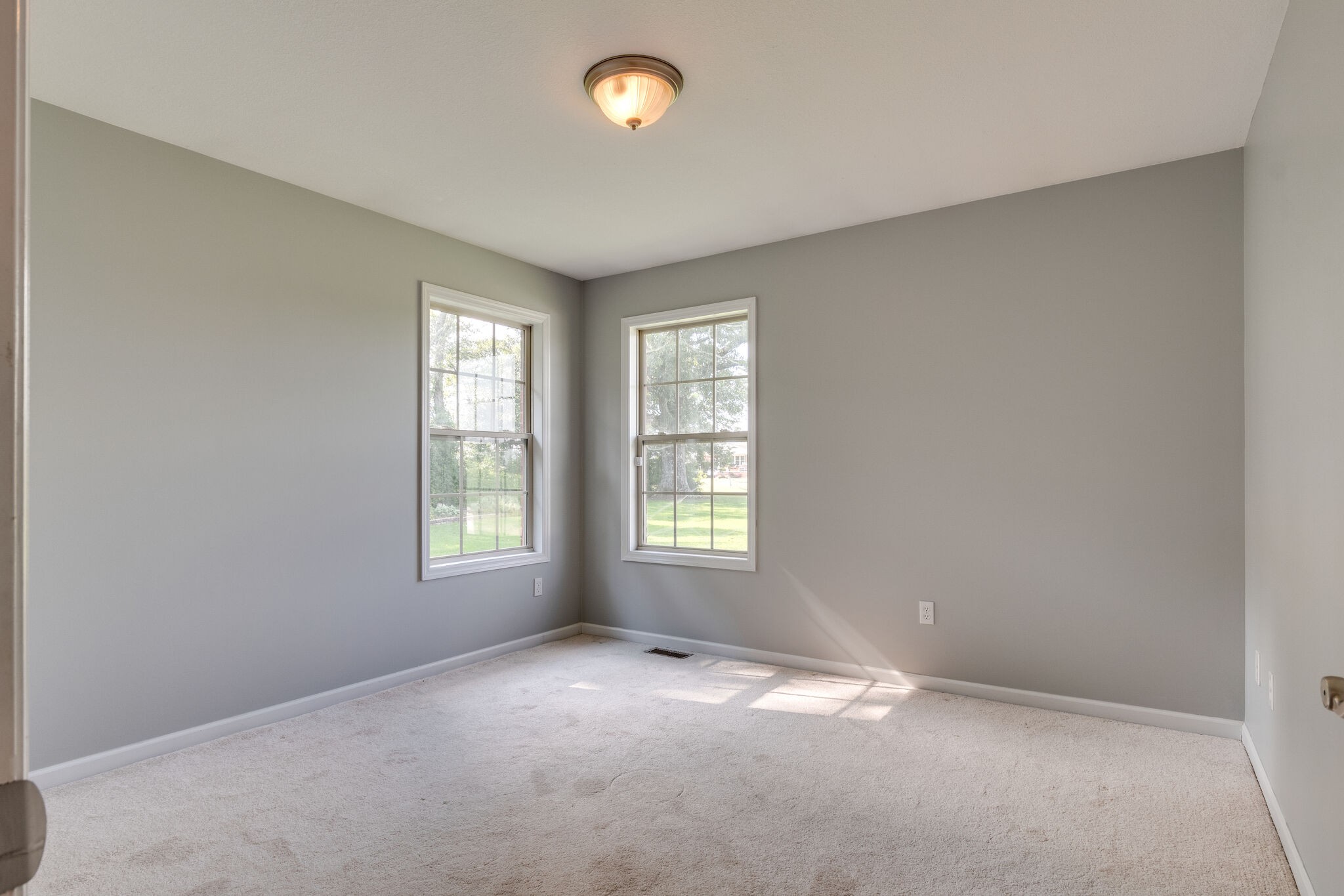 79 Jeans Road Fayetteville, TN 37334 - Photo 24 of 31 an empty room with a window