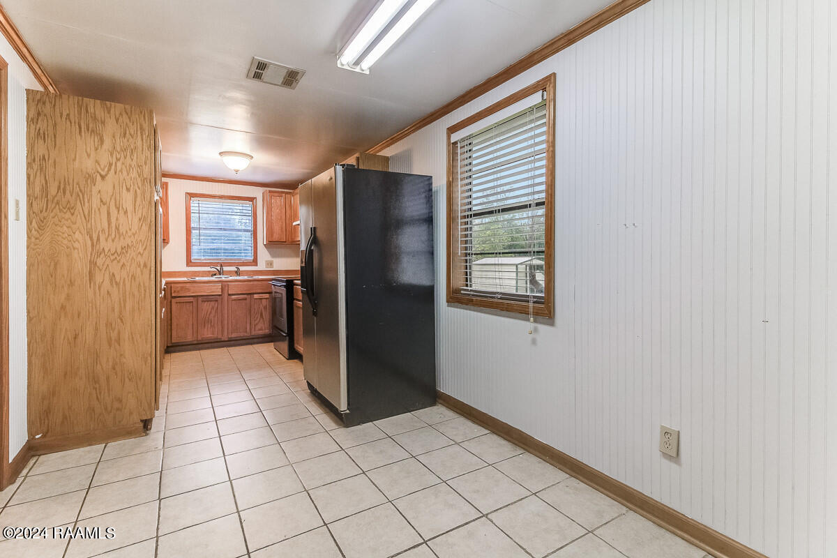 108 Rougeau Road Lafayette, LA 70508 - Photo 5 of 12 108 Rougeau-4