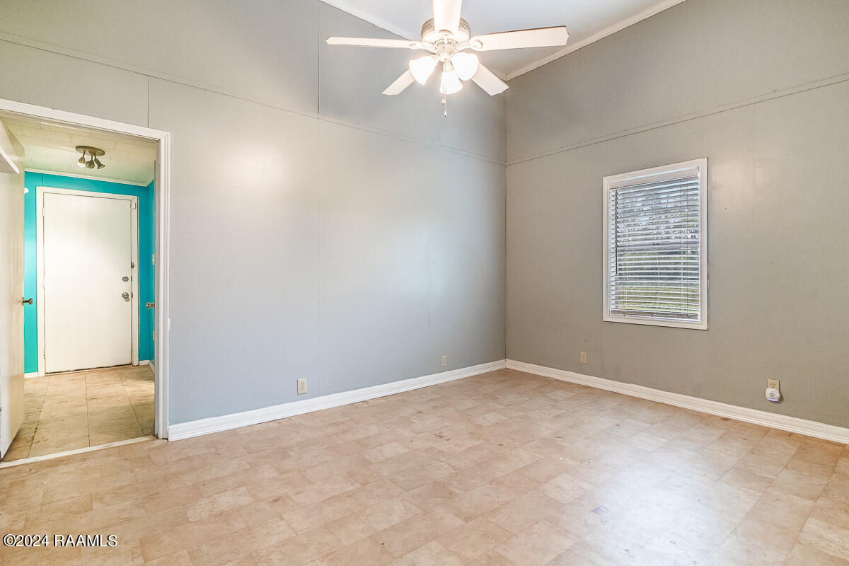 108 Rougeau Road Lafayette, LA 70508 - Photo 6 of 12 108 Rougeau-6