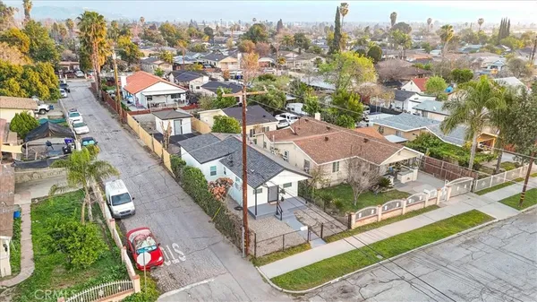 $448,999 | 1190 West 7th Street, San Bernardino, CA 92411