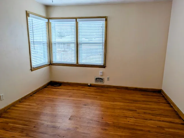 $147,900 | 3832 27th Avenue, Rock Island, IL 61201