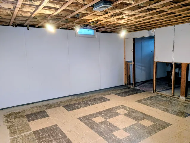 $147,900 | 3832 27th Avenue, Rock Island, IL 61201