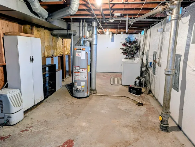 $147,900 | 3832 27th Avenue, Rock Island, IL 61201