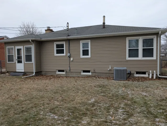 $147,900 | 3832 27th Avenue, Rock Island, IL 61201