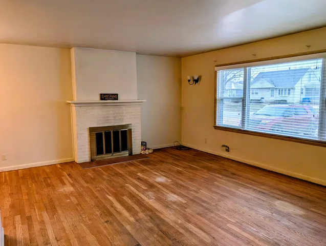 $147,900 | 3832 27th Avenue, Rock Island, IL 61201