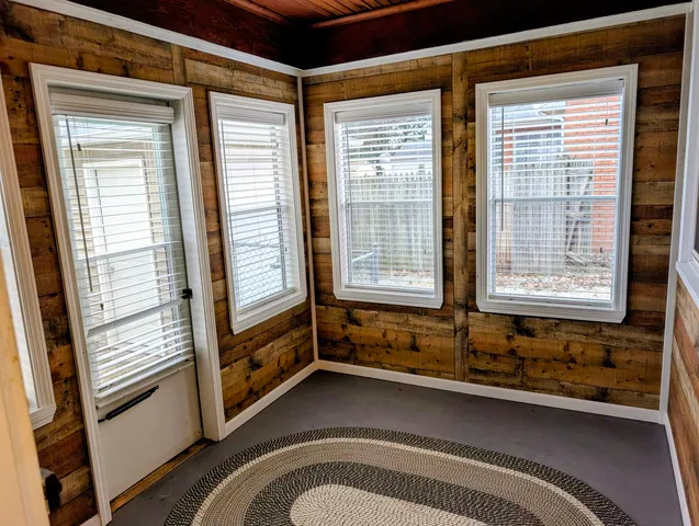 $147,900 | 3832 27th Avenue, Rock Island, IL 61201