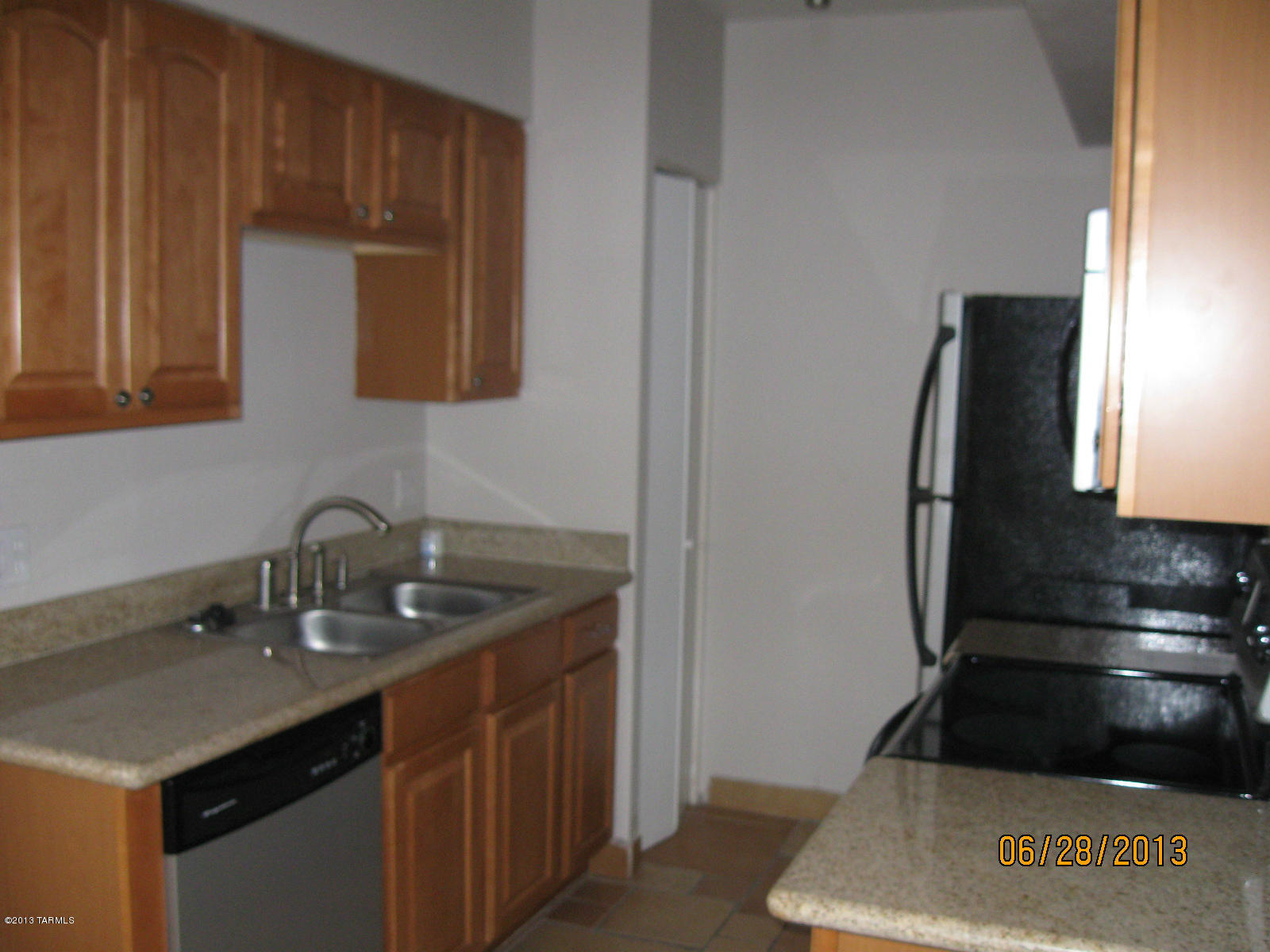3357 North Country Club Road, Unit 34 Tucson, AZ 85716 - Photo 5 of 10