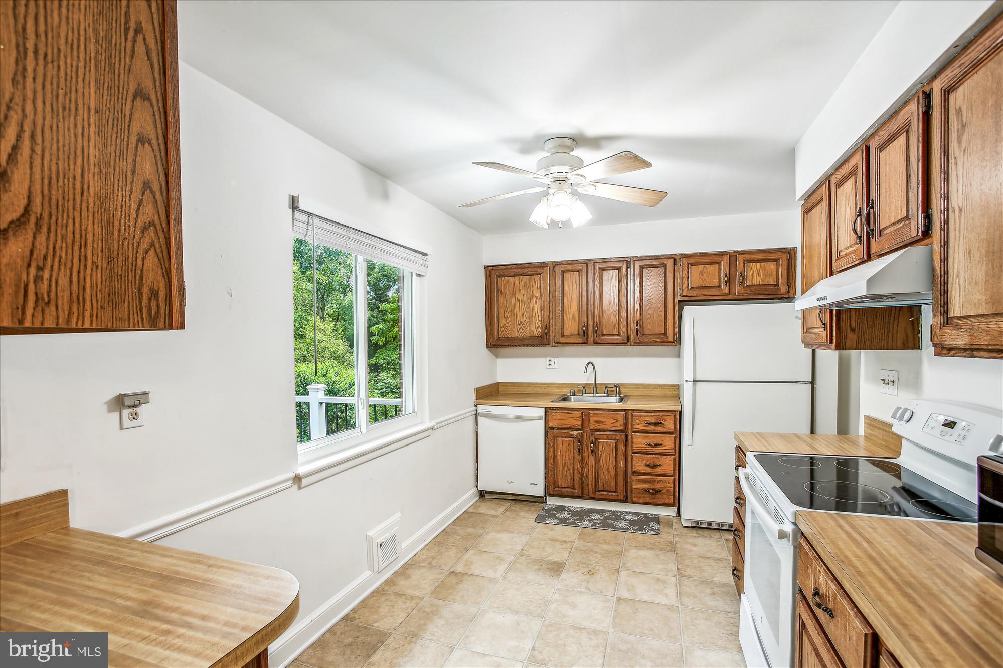 3305 Graham Road Falls Church, VA 22042 - Photo 20 of 58 Kitchen