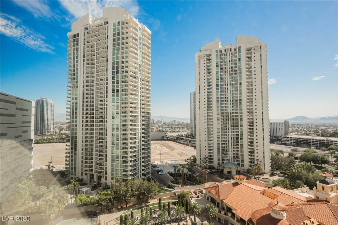 2877 Paradise Road, Unit 1604 Las Vegas, NV 89109 - Photo 44 of 47 View of property with a city view