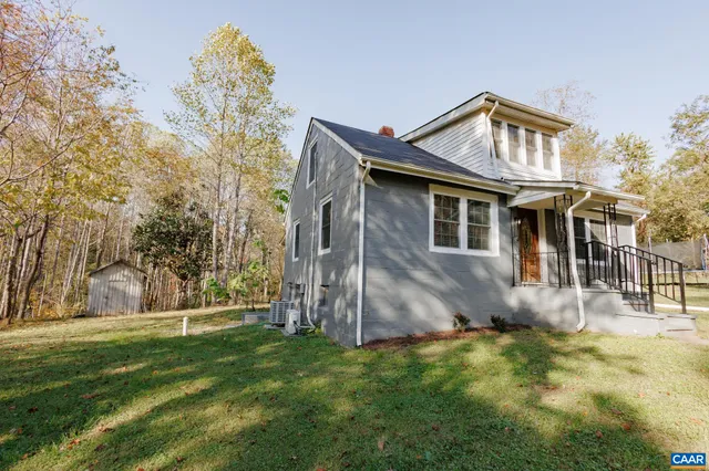 front view of house with a yard