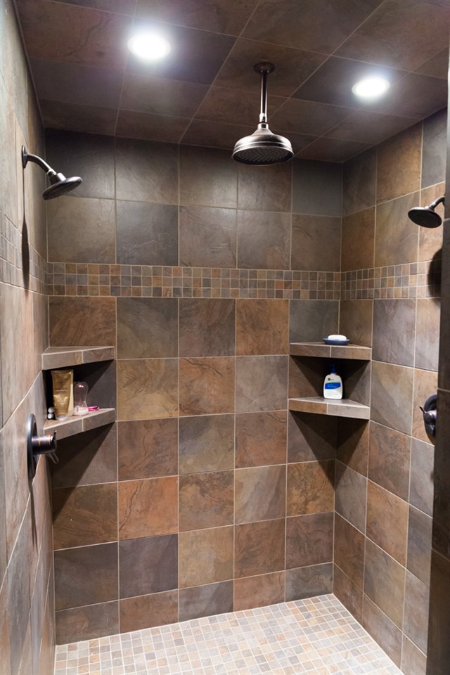 10444 Henry Road Osceola, IN 46561 - Photo 11 of 30 Gallery Image 11