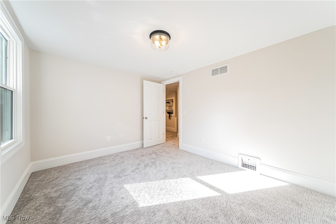 3670 Ludgate Road Cleveland, OH 44120 - Photo 24 of 34