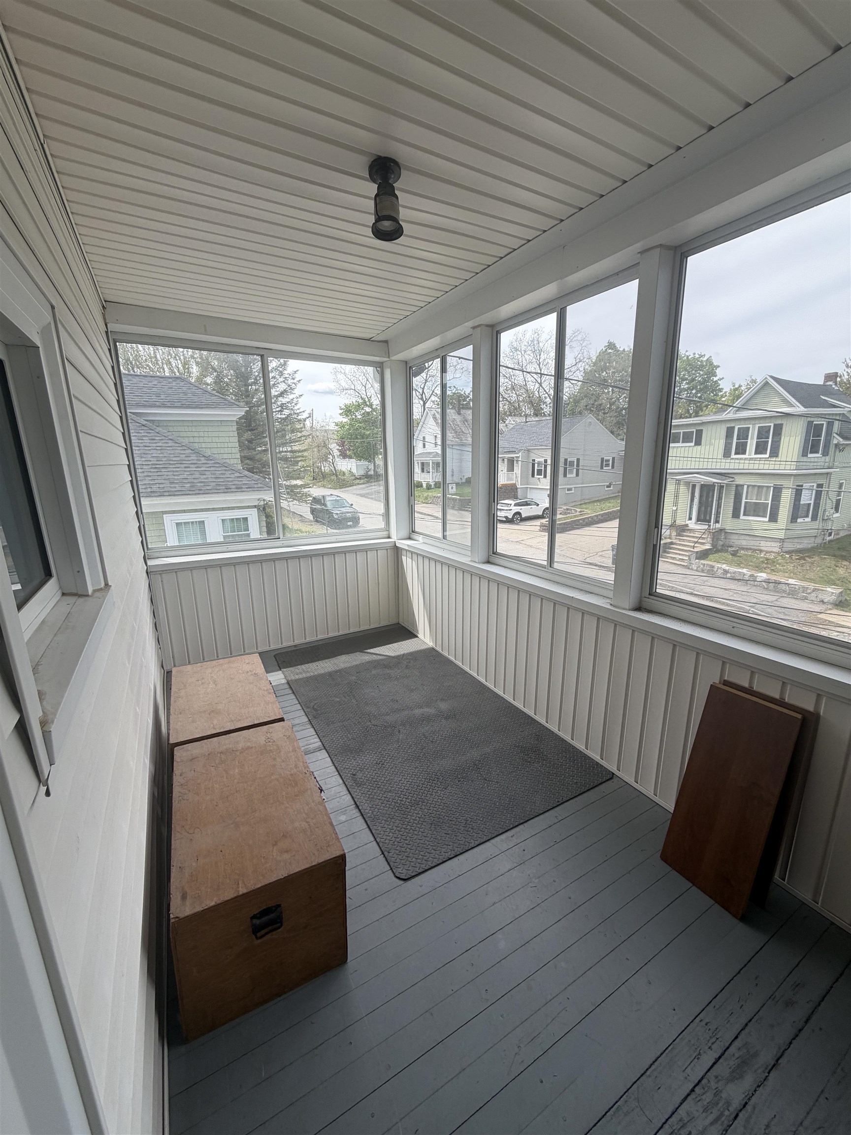 45 Morgan Street Manchester, NH 03102 - Photo 15 of 27