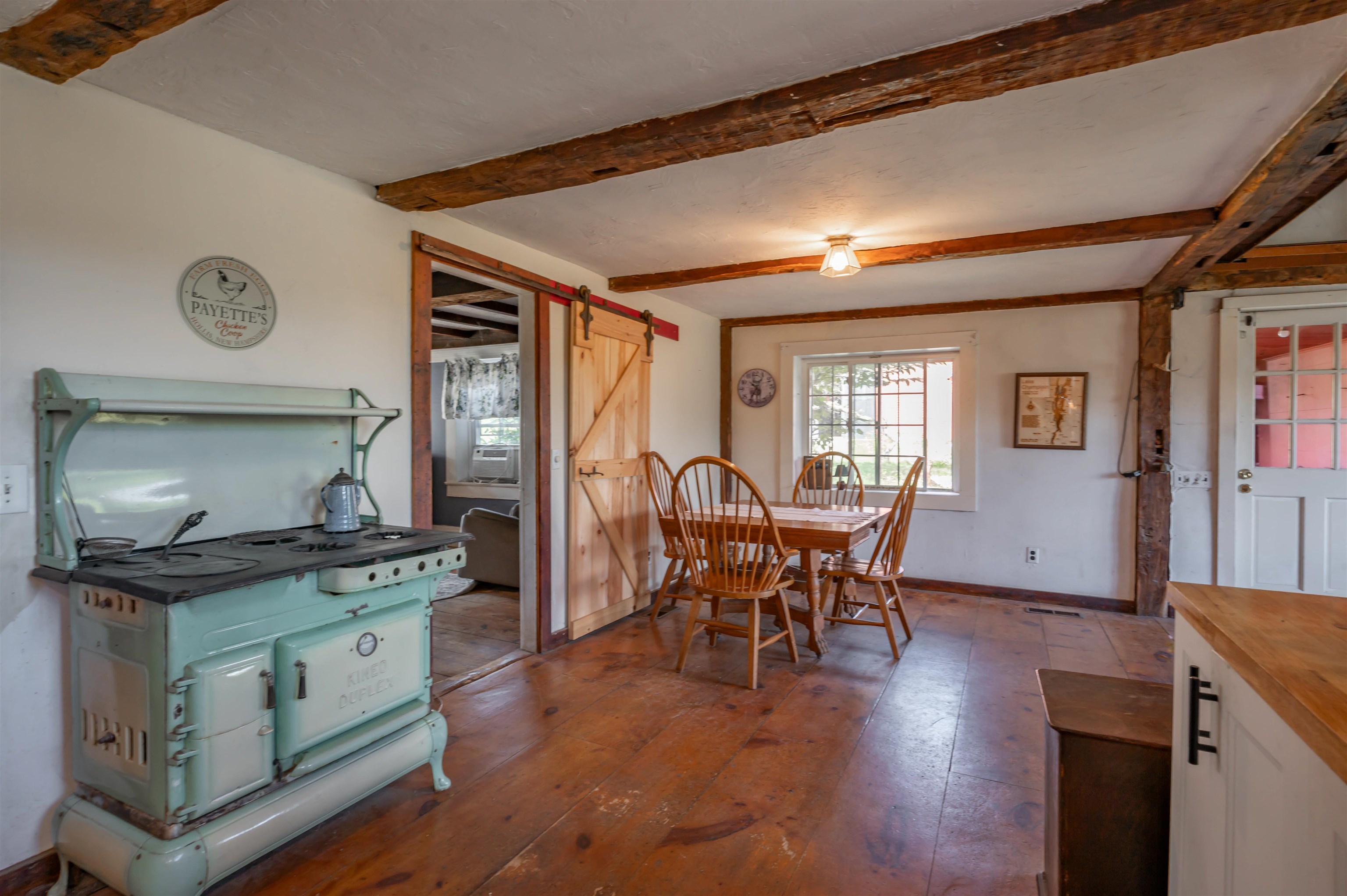 118 Broad Street Hollis, NH 03049 - Photo 5 of 40