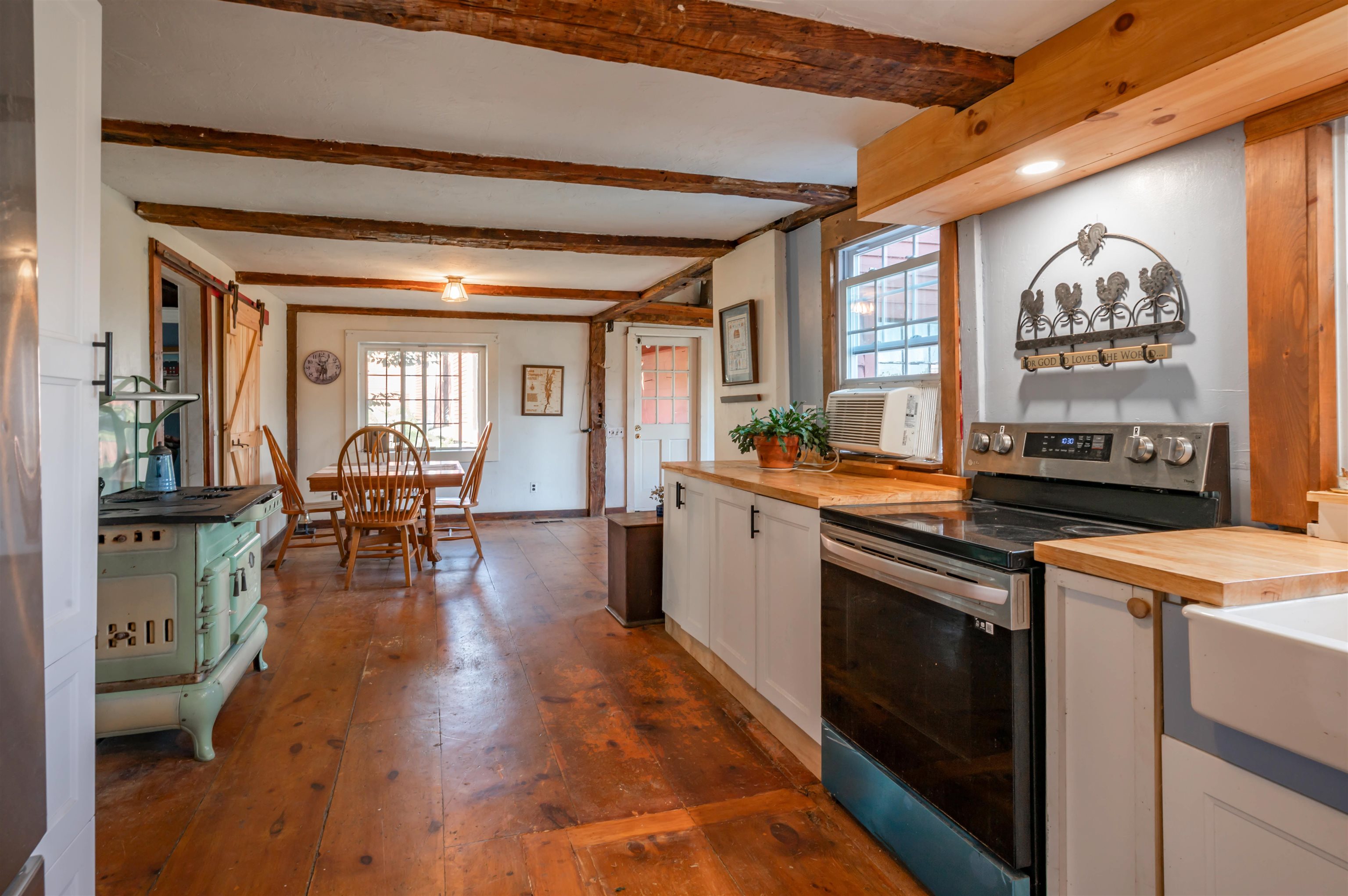 118 Broad Street Hollis, NH 03049 - Photo 6 of 40