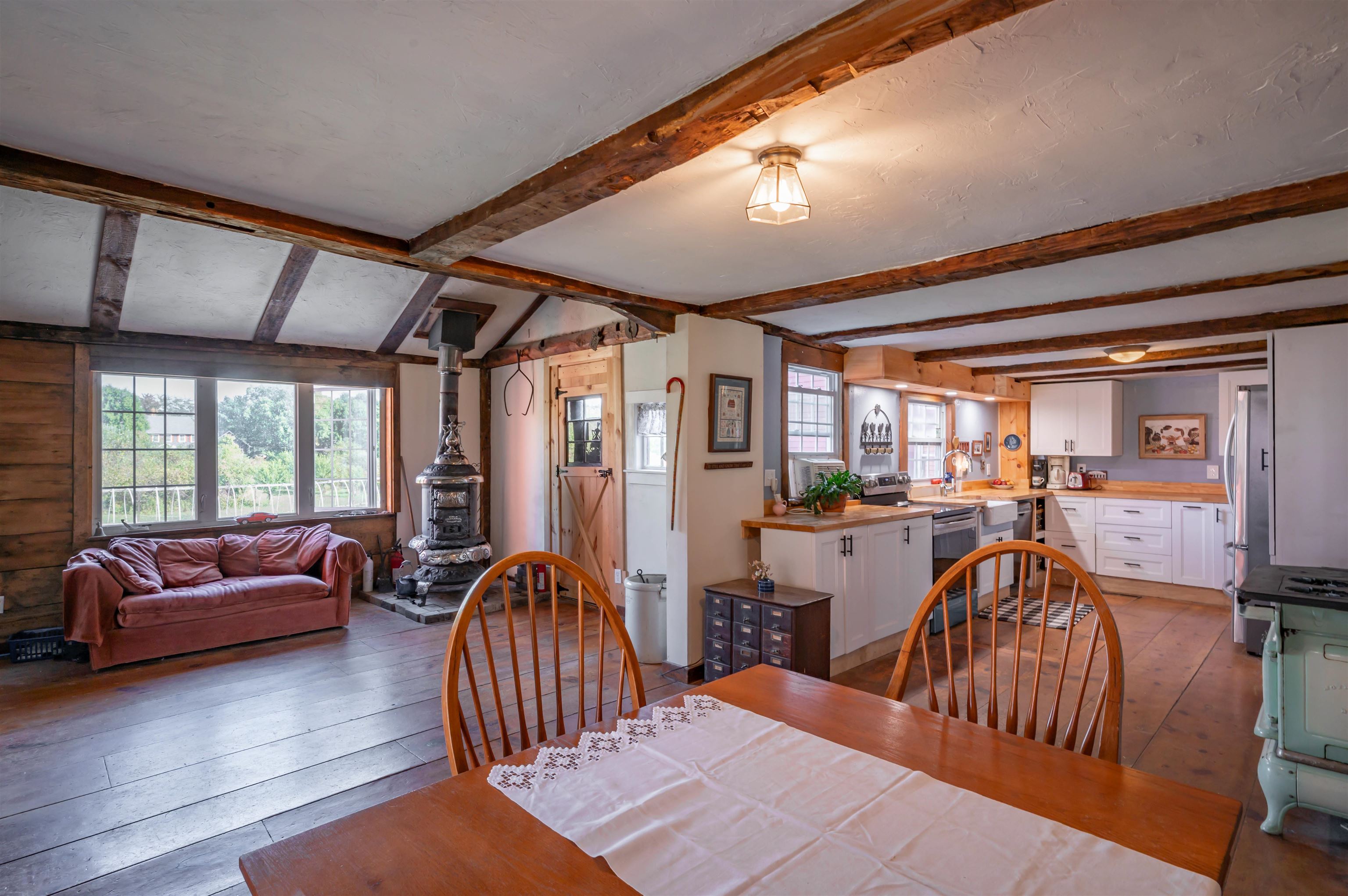 118 Broad Street Hollis, NH 03049 - Photo 7 of 40