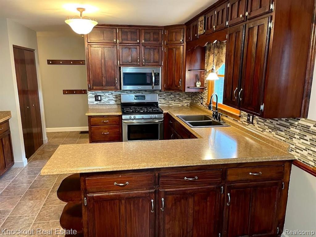 4988 Hart Road Frankenmuth, MI 48734 - Photo 6 of 19