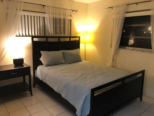 $1,800 | 421 Southwest Natura Avenue, Unit E, Deerfield Beach, FL 33441