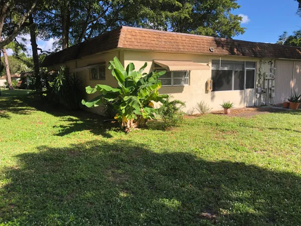 $1,800 | 421 Southwest Natura Avenue, Unit E, Deerfield Beach, FL 33441
