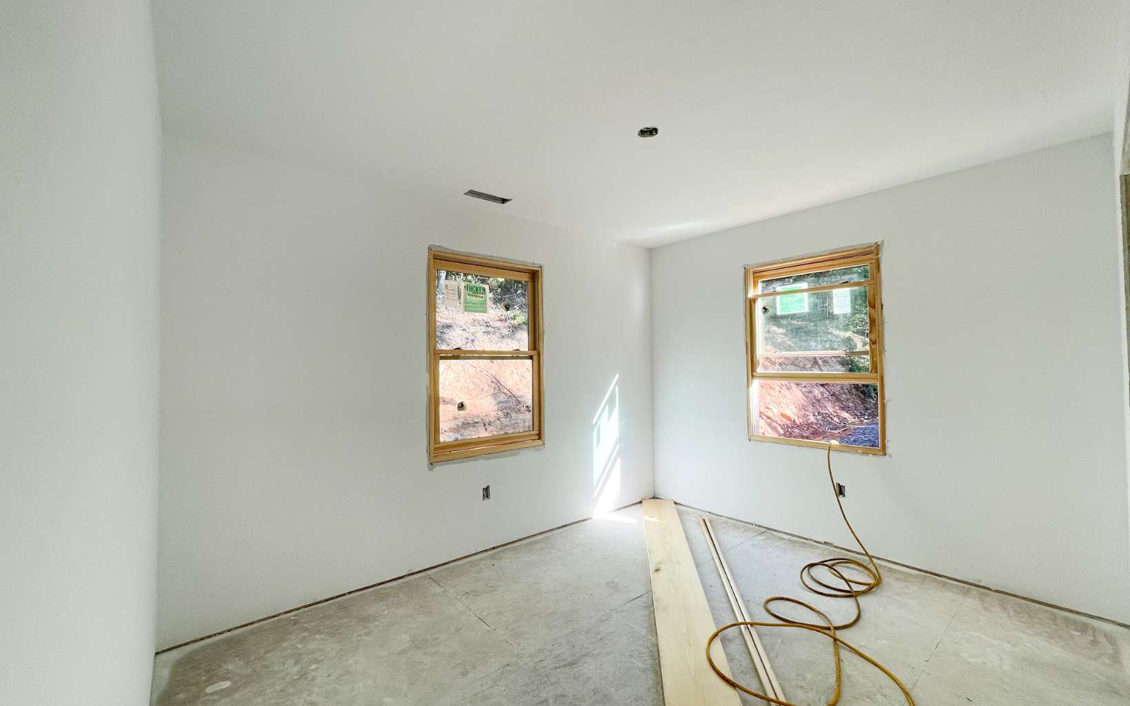 1281 Ranger Road Murphy, NC 28906 - Photo 12 of 23 a view of a livingroom with furniture and windows
