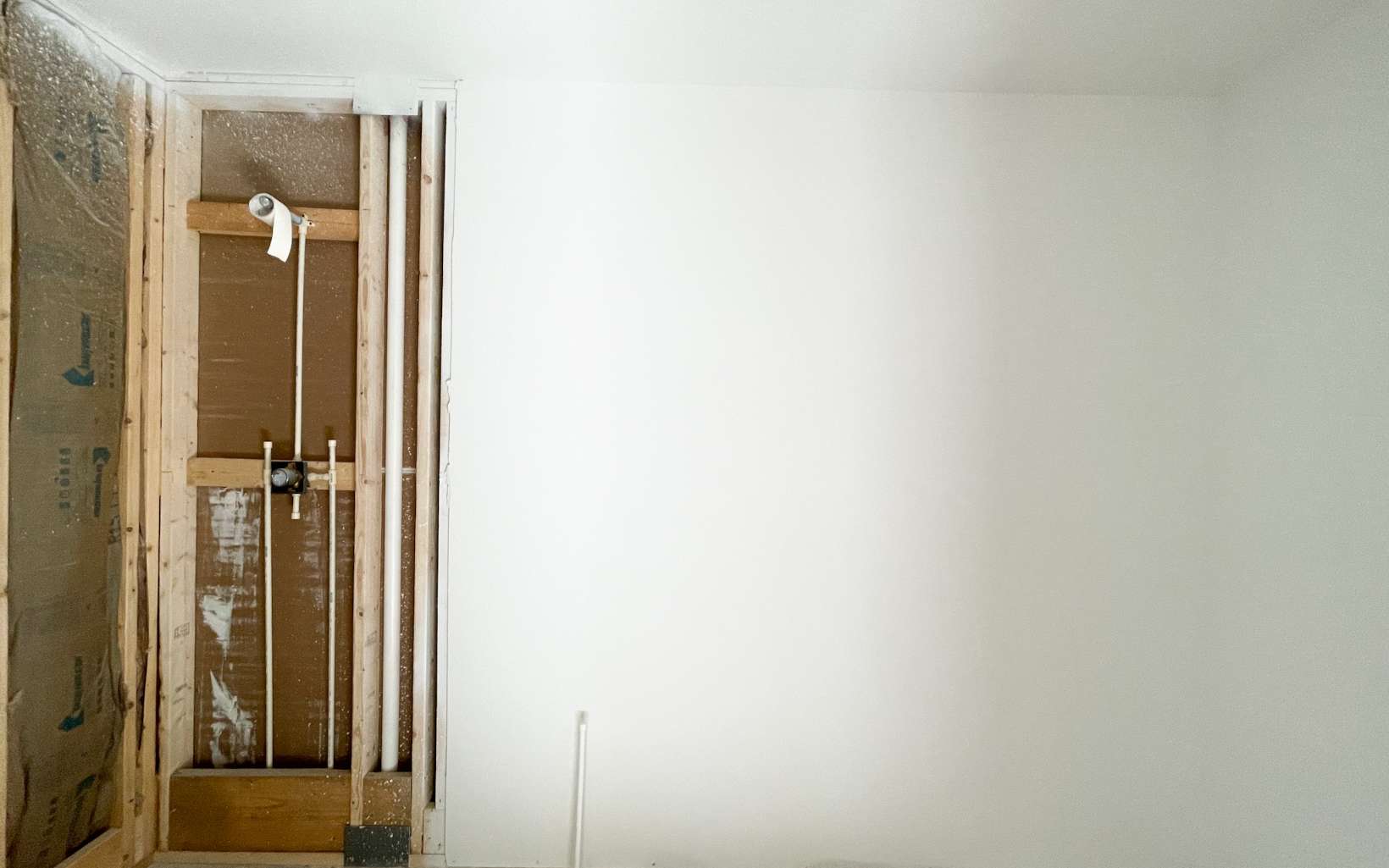 1281 Ranger Road Murphy, NC 28906 - Photo 10 of 23 a bathroom with a shower and a sink