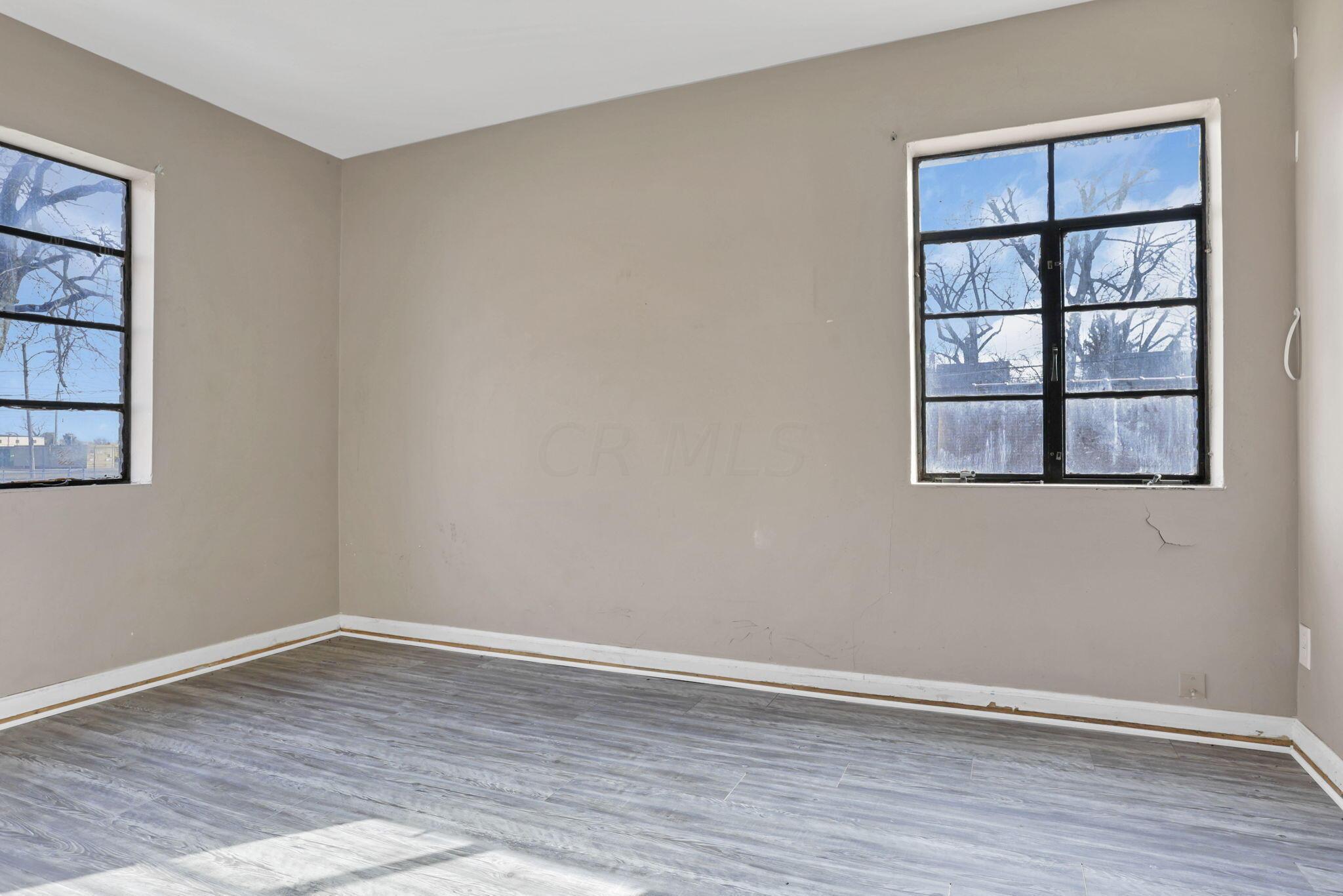 112 North Hampton Road Columbus, OH 43213 - Photo 13 of 39 40-web-or-mls-011A0865