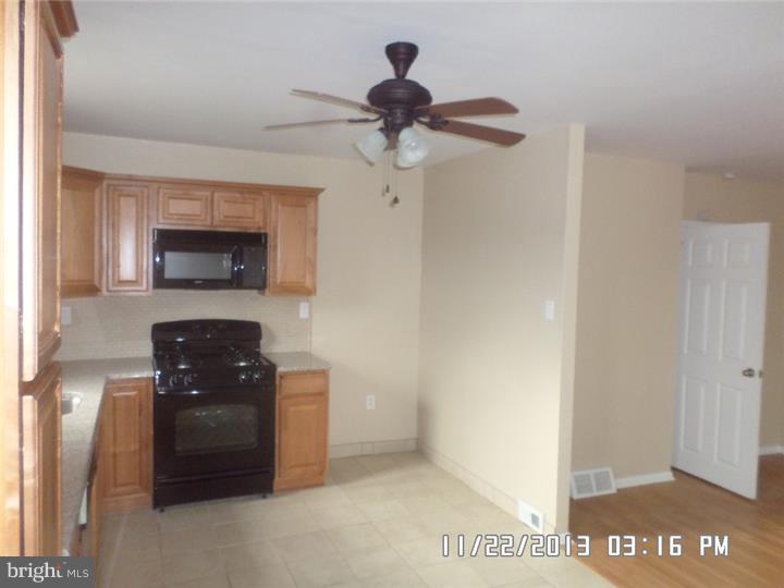 827 Selmer Road Philadelphia, PA 19116 - Photo 6 of 18 Gallery Image 6