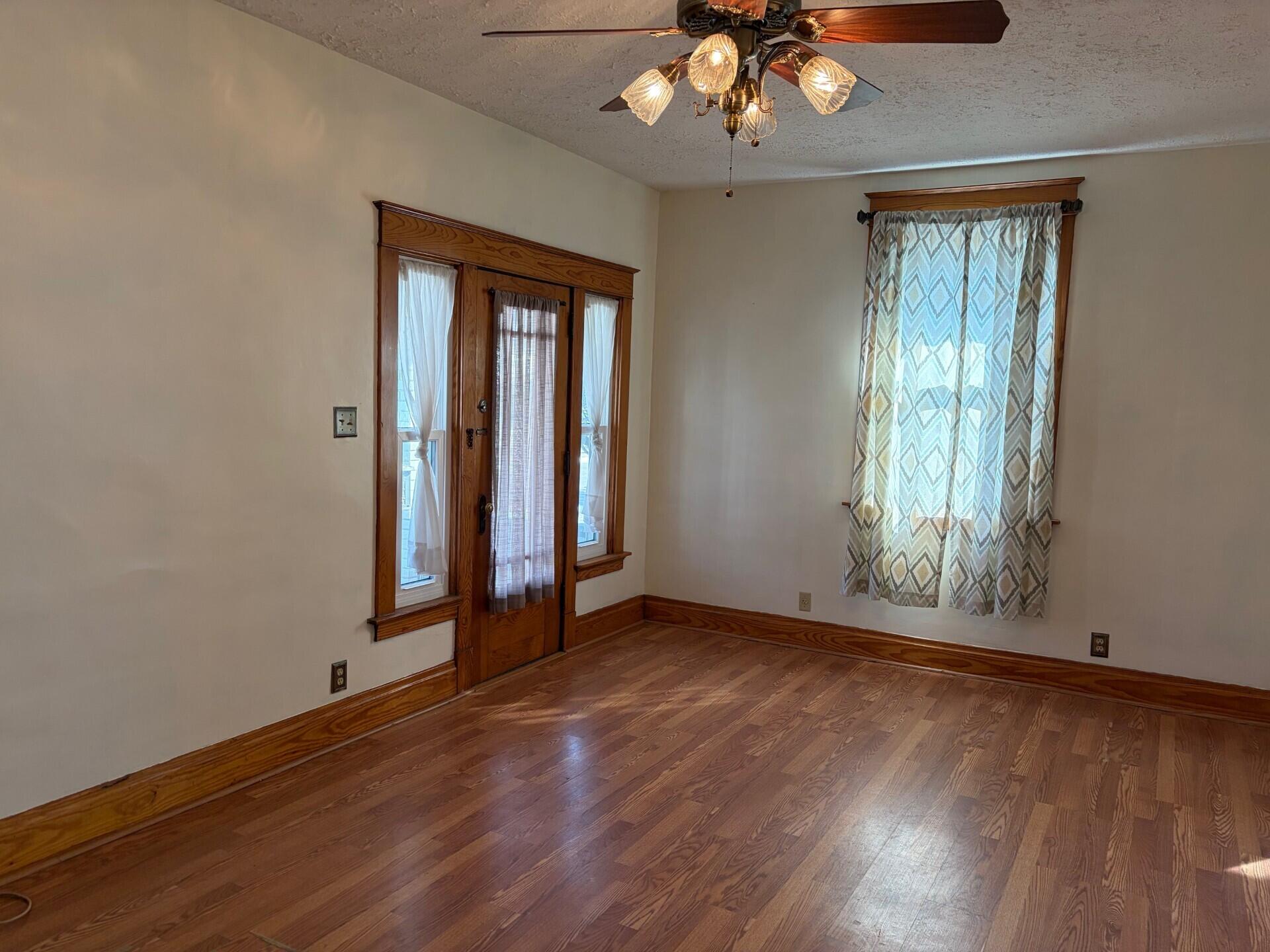240 Stokesay Street Covington, KY 41016 - Photo 3 of 22