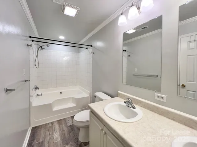 $1,600 | 7014 Elm Hill Court, Charlotte, NC 28217