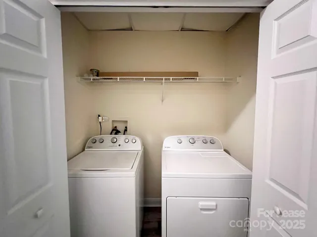 $1,600 | 7014 Elm Hill Court, Charlotte, NC 28217