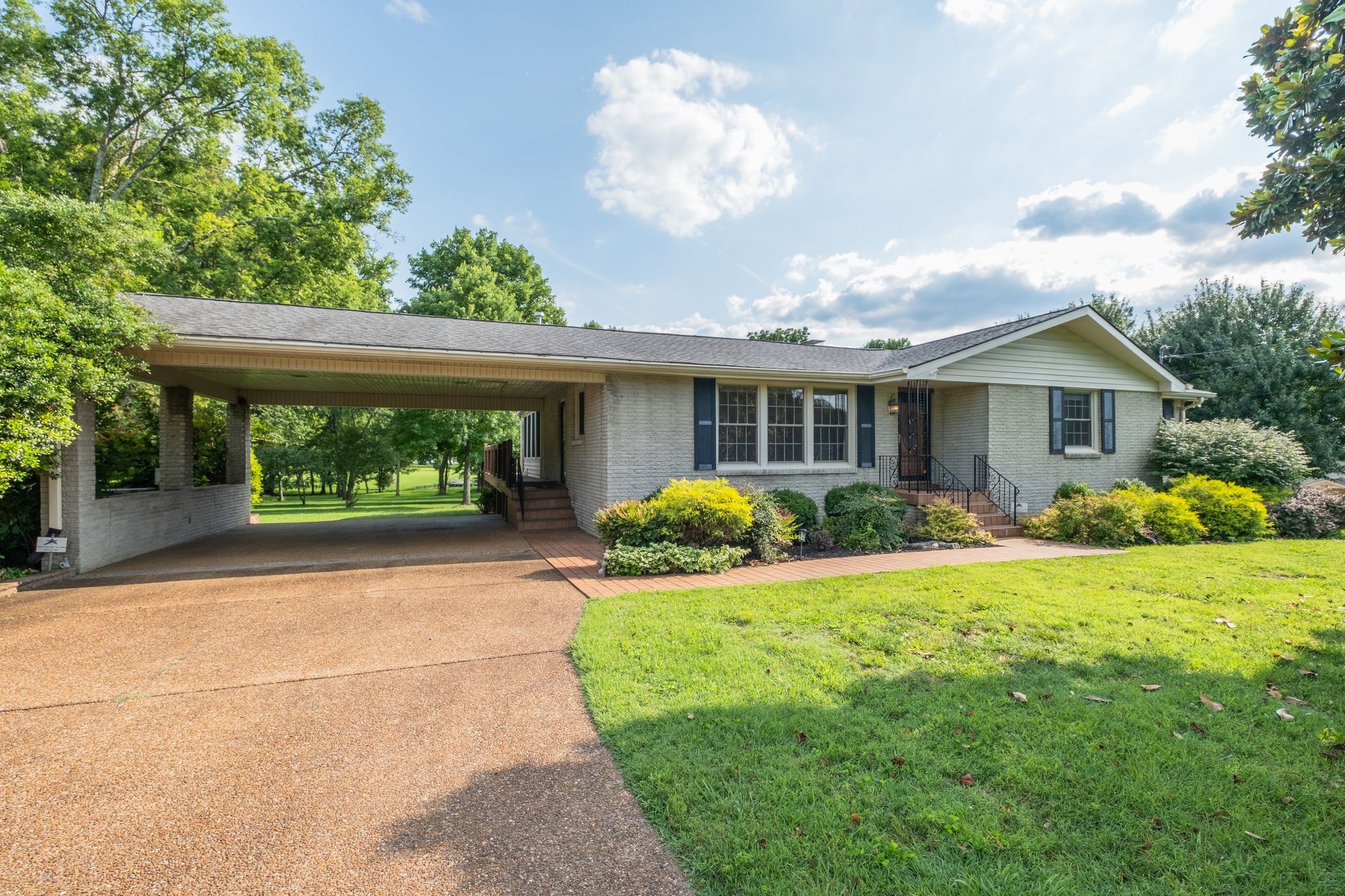 182 Cherokee Road Hendersonville, TN 37075 - Photo 7 of 62
