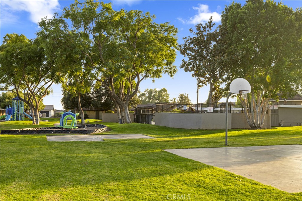 881 South Lamarr Street Rialto, CA 92376 - Photo 53 of 54 a view of a park with large trees