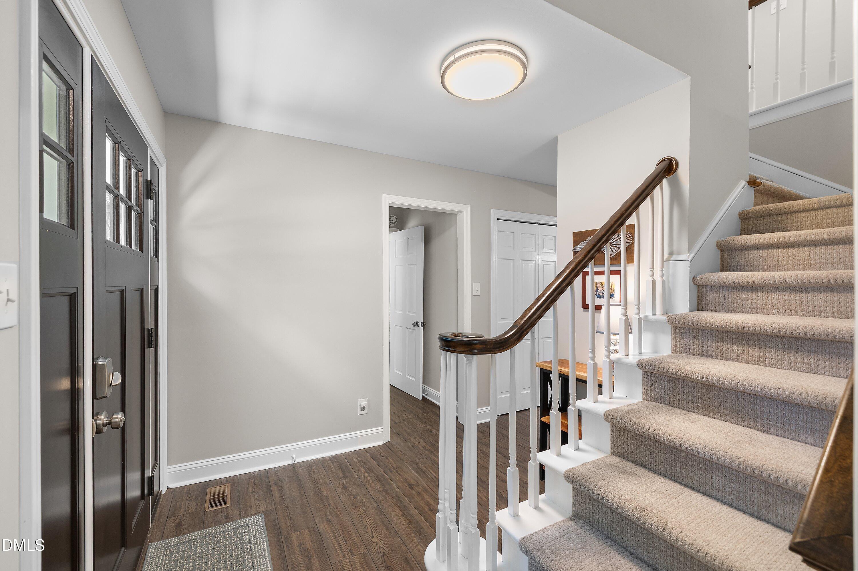 5516 Yates Mill Pond Road Raleigh, NC 27606 - Photo 6 of 89