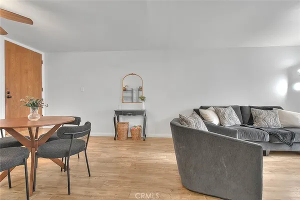 $1,900 | 3565 Linden Avenue, Unit 226, Long Beach, CA 90807