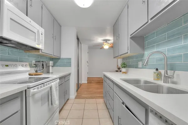 $1,900 | 3565 Linden Avenue, Unit 226, Long Beach, CA 90807