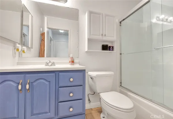 $1,900 | 3565 Linden Avenue, Unit 226, Long Beach, CA 90807