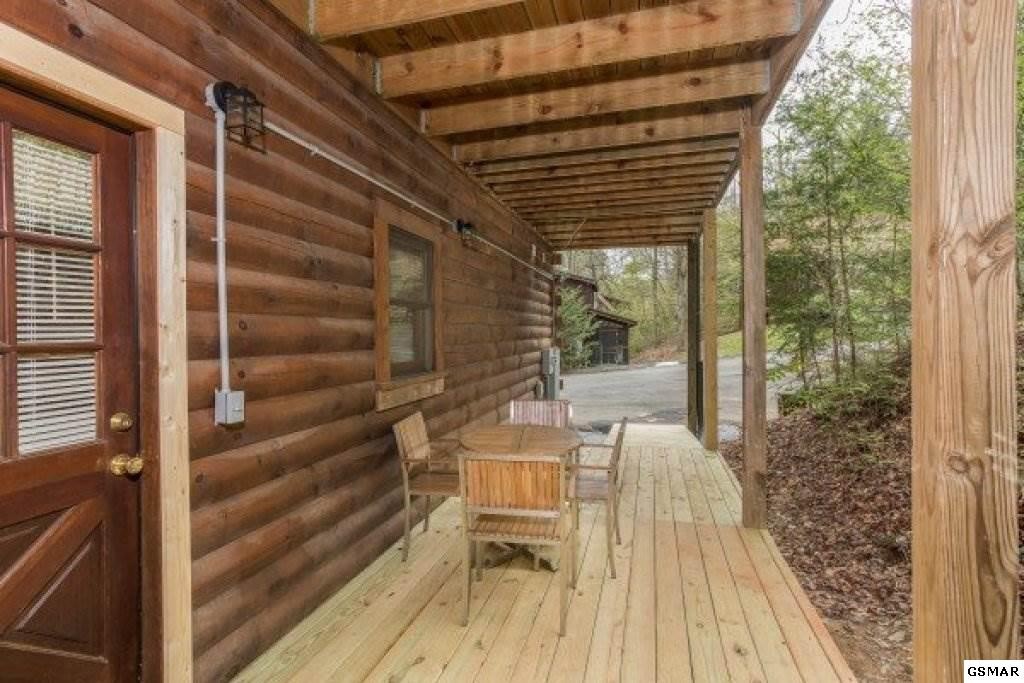 704 Grey Hawk Way Pigeon Forge, TN 37863 - Photo 10 of 29