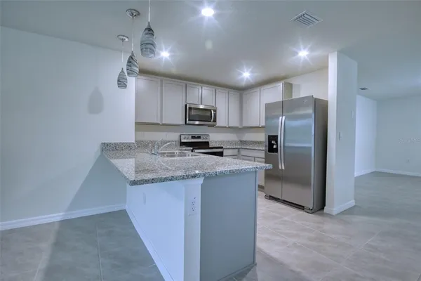 $2,100 | 1664 Hazy Sea Drive, Plant City, FL 33565