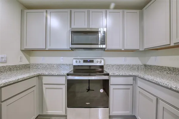 $2,100 | 1664 Hazy Sea Drive, Plant City, FL 33565