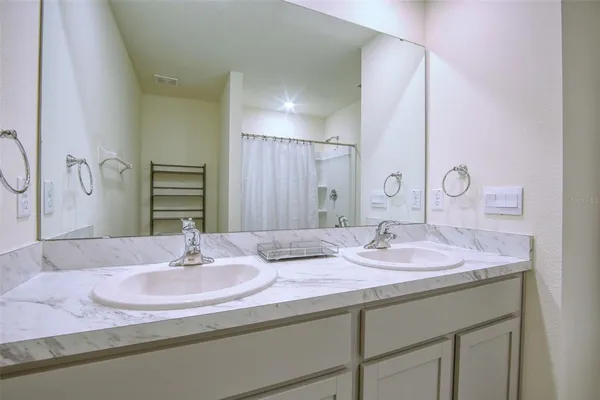 $2,100 | 1664 Hazy Sea Drive, Plant City, FL 33565