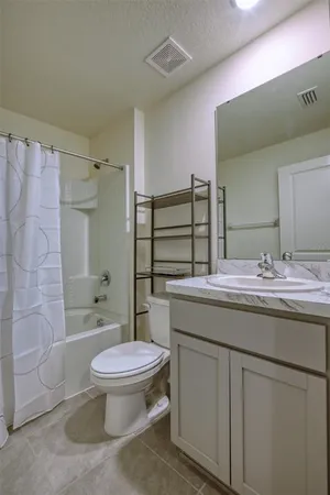 $2,100 | 1664 Hazy Sea Drive, Plant City, FL 33565