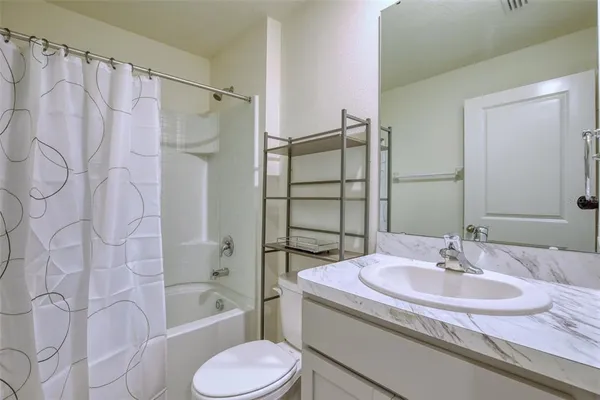 $2,100 | 1664 Hazy Sea Drive, Plant City, FL 33565