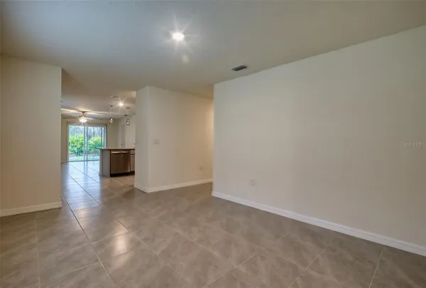 $2,100 | 1664 Hazy Sea Drive, Plant City, FL 33565