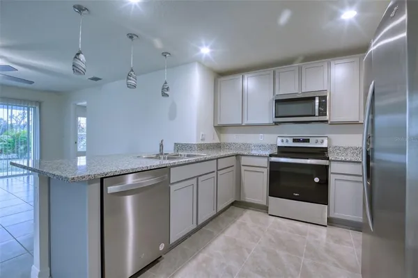 $2,100 | 1664 Hazy Sea Drive, Plant City, FL 33565