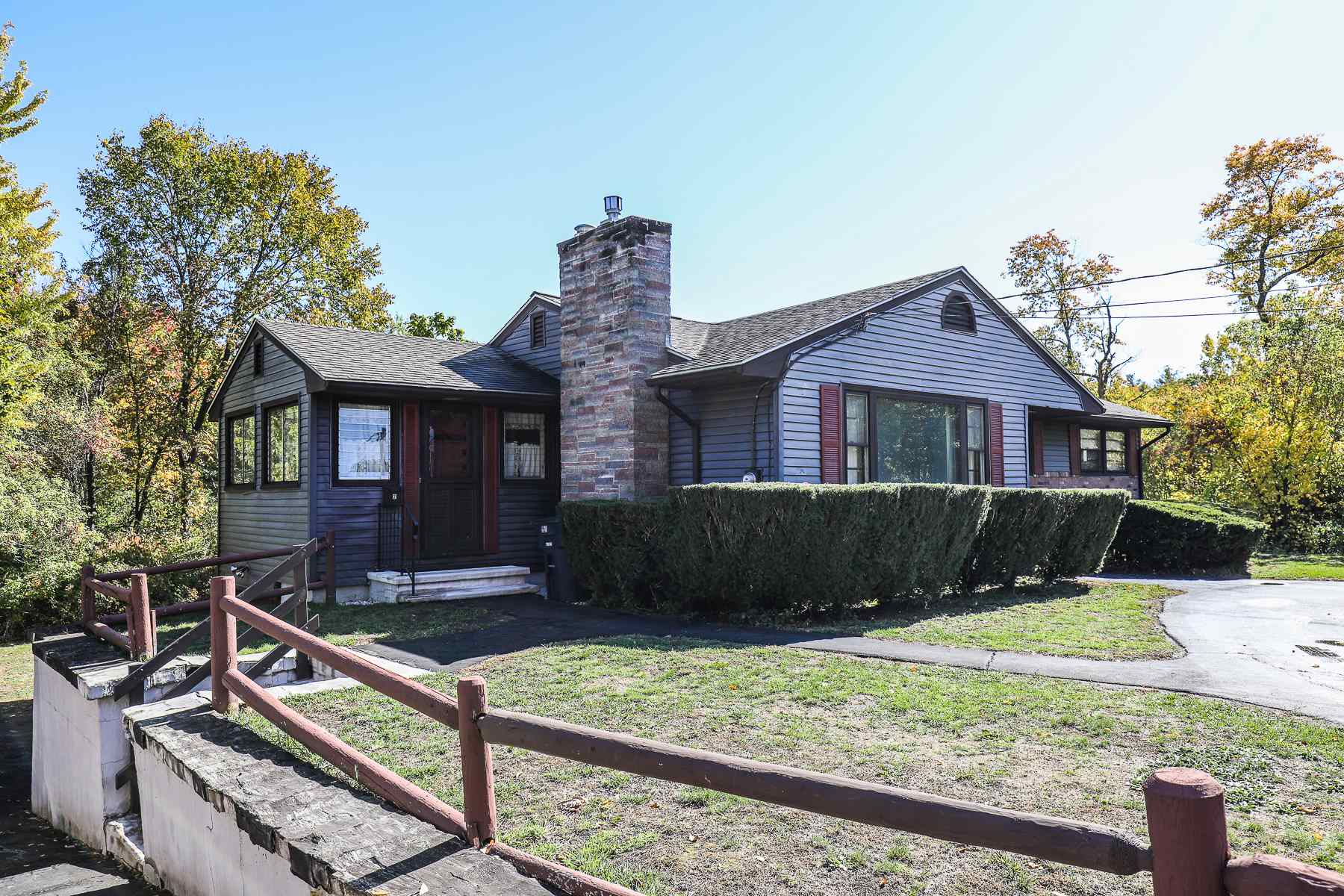 2 Thompson Road Nashua, NH 03060 - Photo 1 of 30 Gallery Image 1