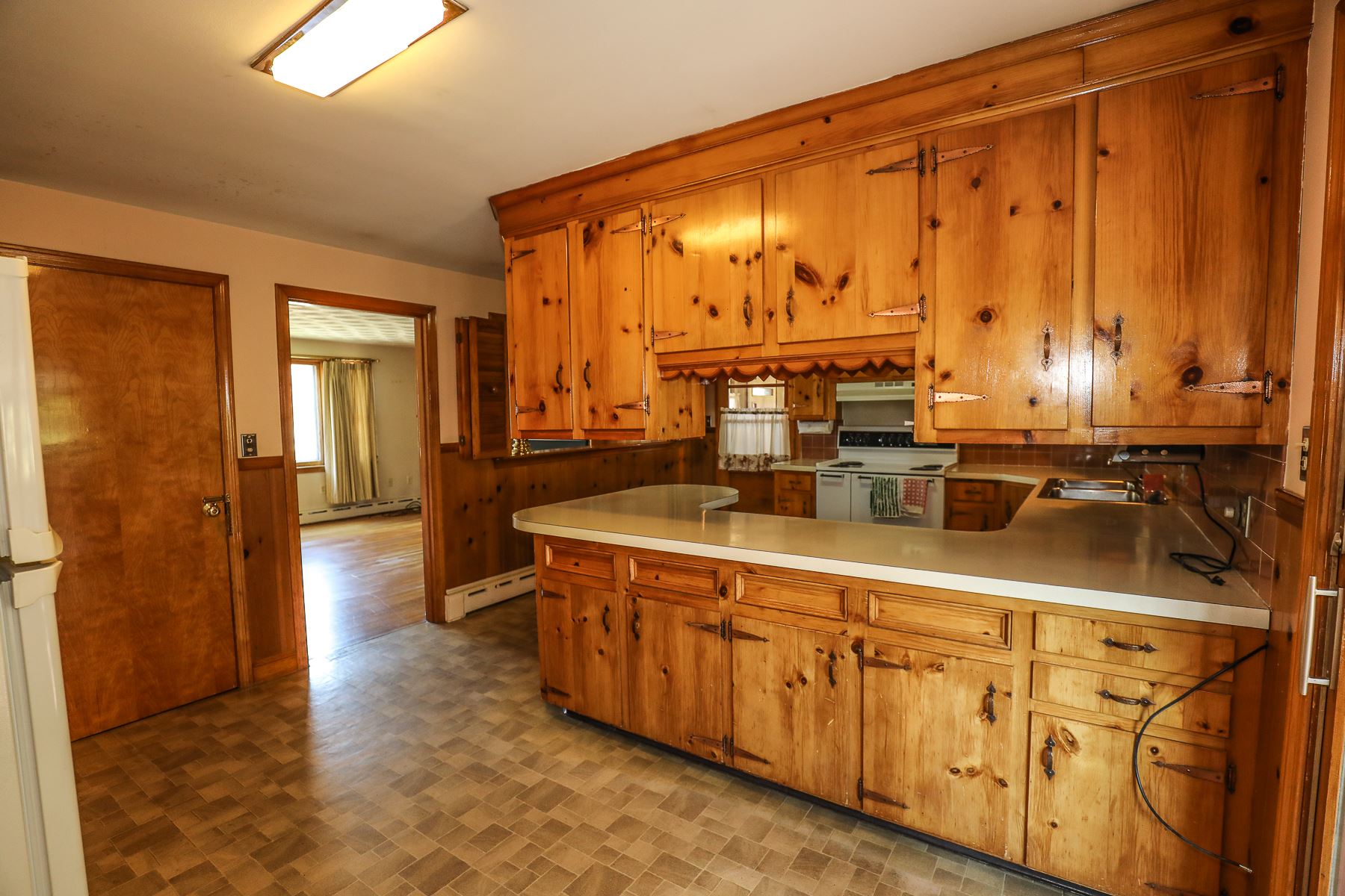 2 Thompson Road Nashua, NH 03060 - Photo 13 of 30 Gallery Image 13