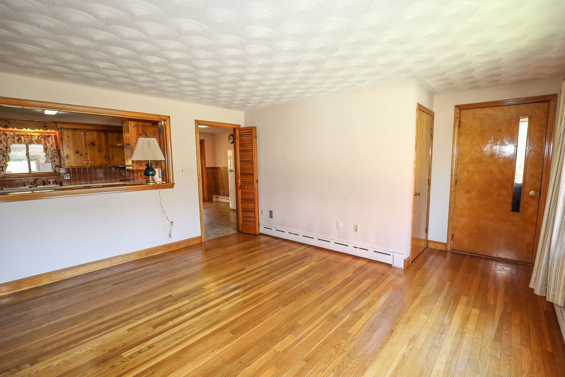 2 Thompson Road Nashua, NH 03060 - Photo 15 of 30 Gallery Image 15